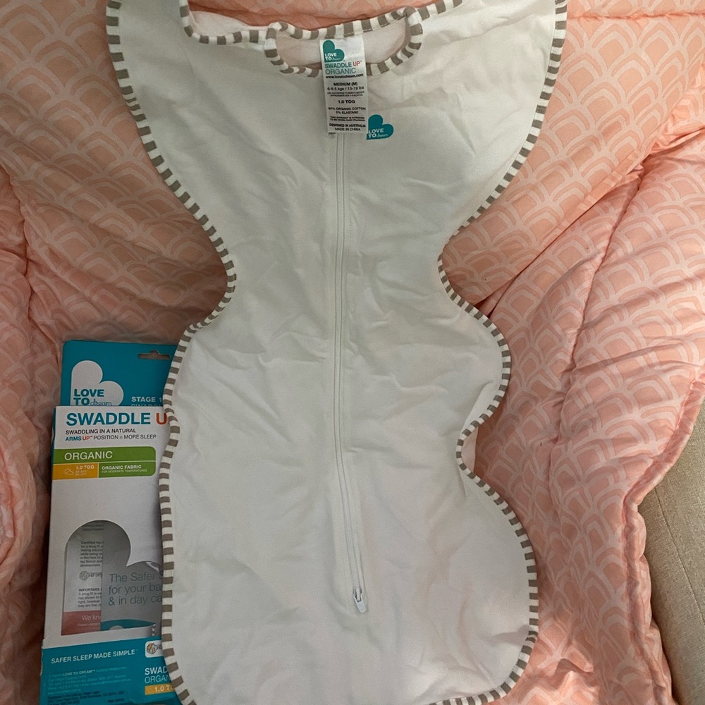 New white love to dream swaddle up medium